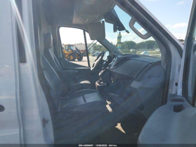 Ford Transit Image 13