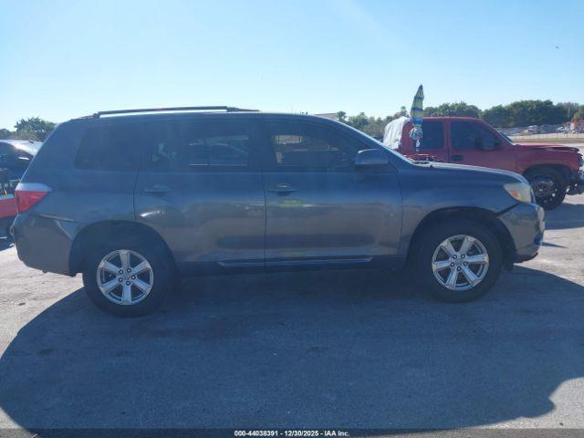 Toyota Highlander Image 5