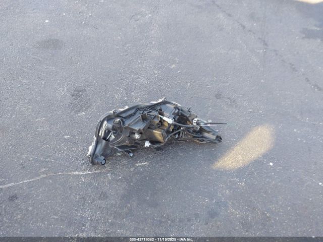 Toyota RAV4 Le Image 6