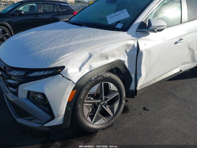 Hyundai TUCSON Sel Convenience Image 8