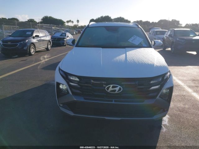 Hyundai TUCSON Sel Convenience Image 11