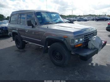  Salvage Toyota Landcruiser