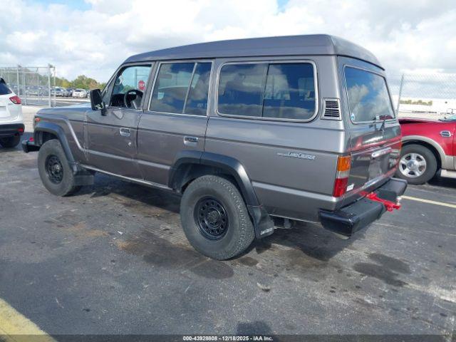Toyota Landcruiser Image 8