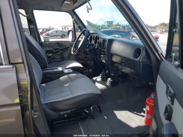 Toyota Landcruiser Image 4