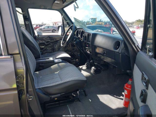 Toyota Landcruiser Image 4