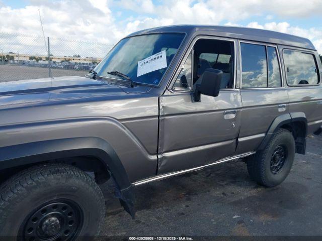 Toyota Landcruiser Image 11