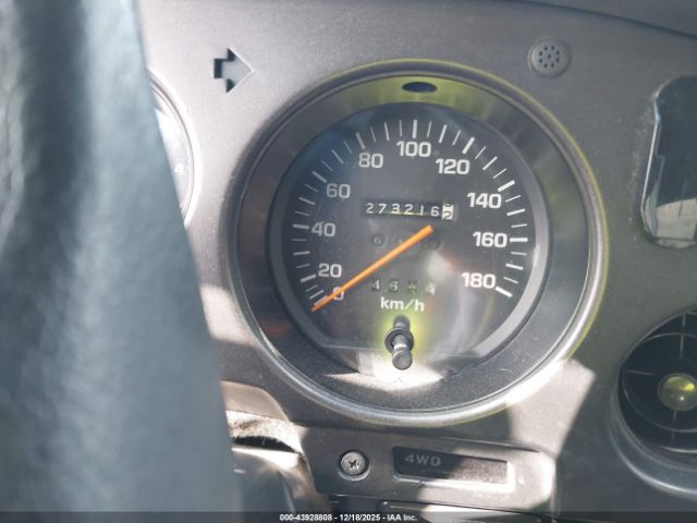 Toyota Landcruiser Image 13