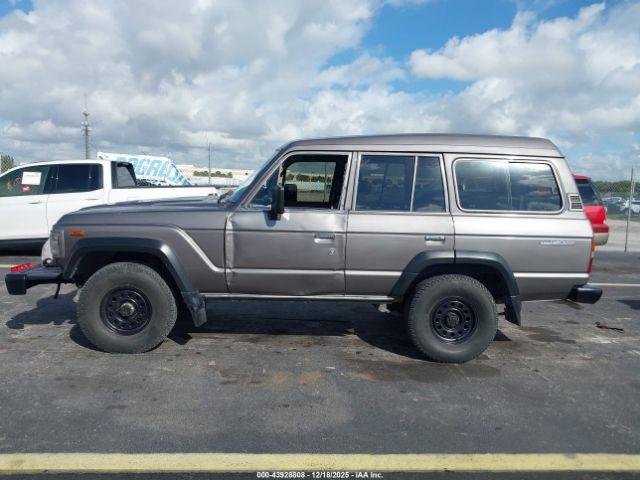 Toyota Landcruiser Image 9