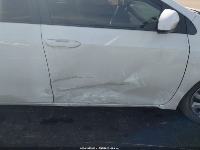 Toyota Corolla Le Image 12