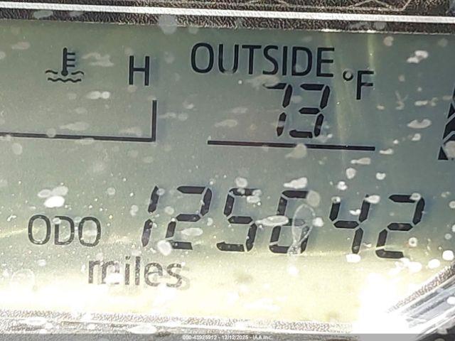 Toyota Corolla Le Image 16