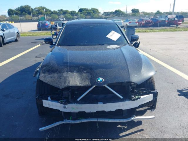 BMW 3 Series Image 14