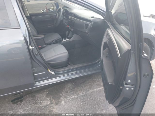 Toyota Corolla L Image 8