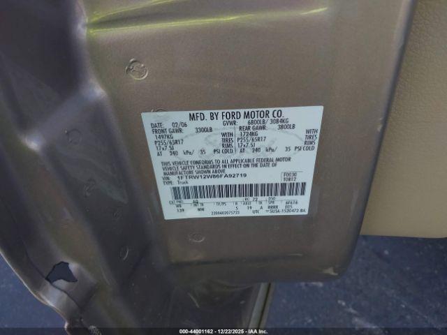 Ford F-150 Xlt Image 14