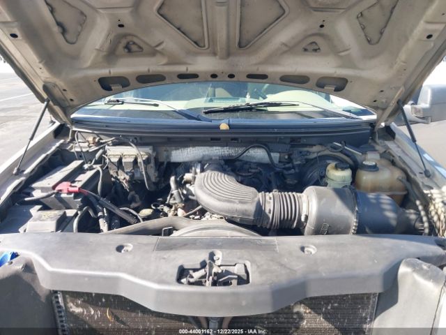 Ford F-150 Xlt Image 8