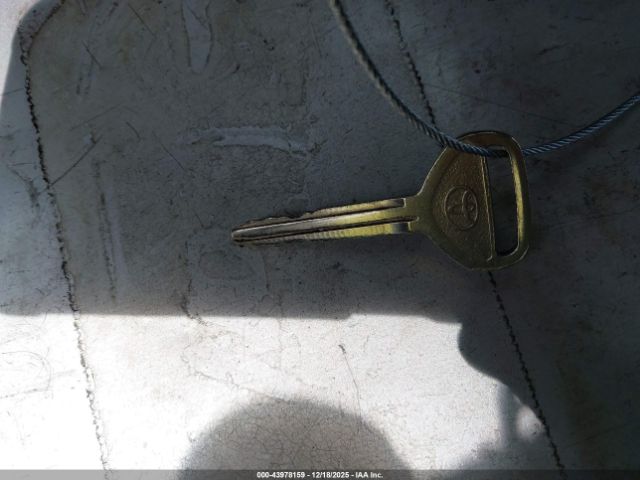 Toyota Corolla S Image 3