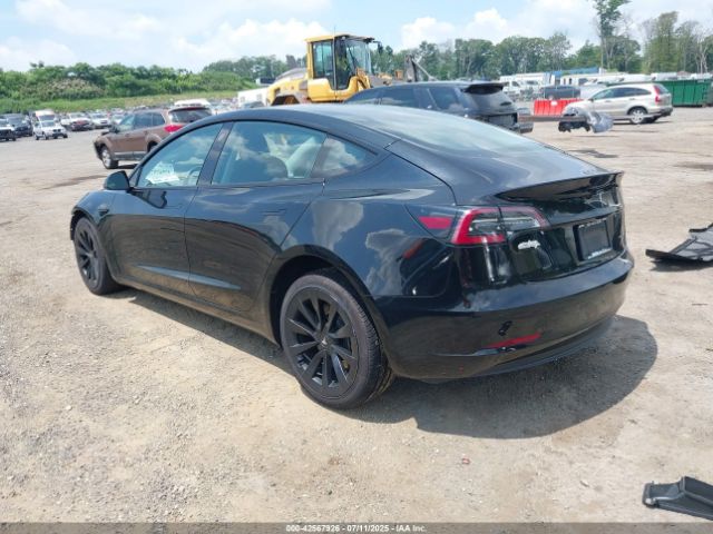 Tesla Model 3 Long Range Dual Motor All-wheel Drive Image 9