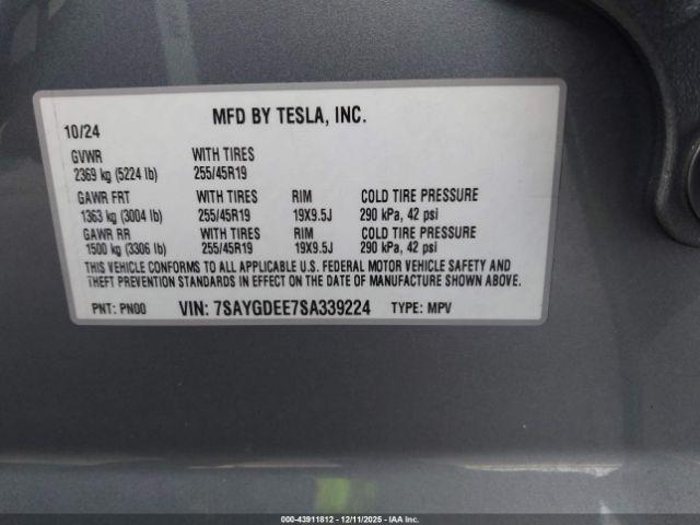 Tesla Model Y Long Range Dual Motor All-wheel Drive Image 11