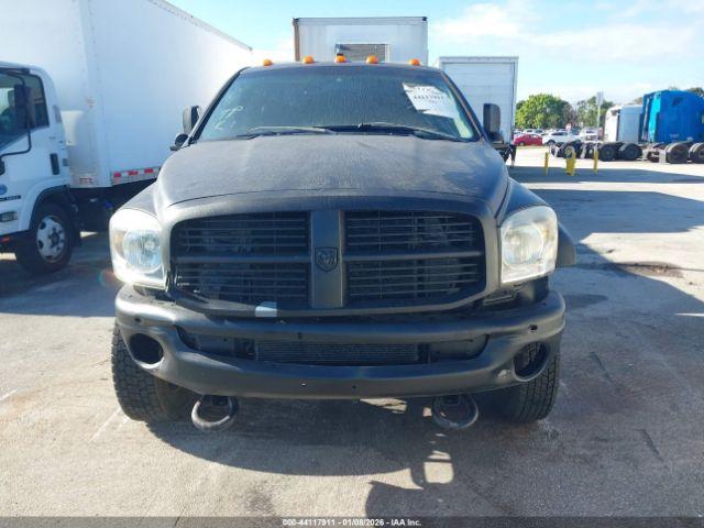 Dodge Ram 4500 Image 17
