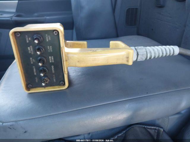 Dodge Ram 4500 Image 18