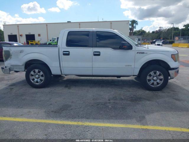 Ford F-150 Xlt Image 16