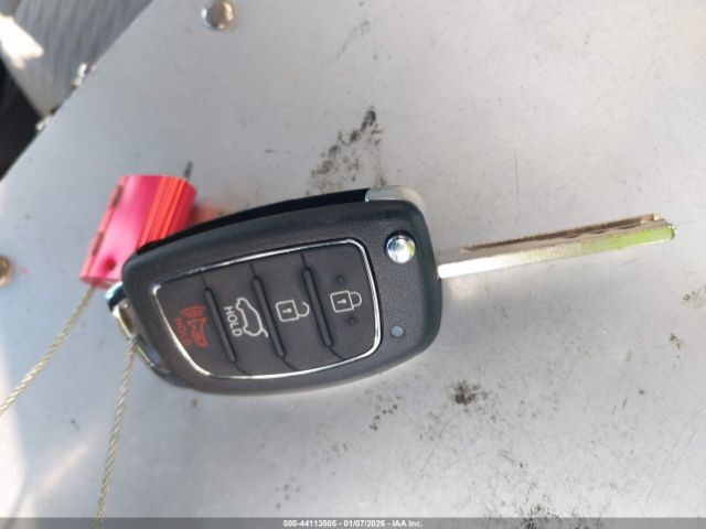 Hyundai SANTA FE Sport Image 3