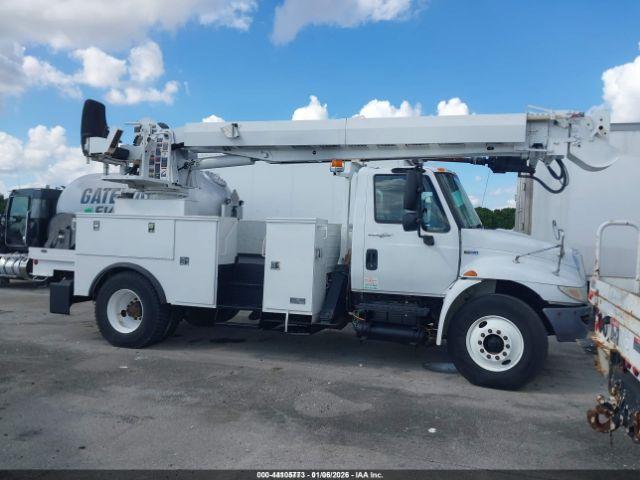 International 4000 4300 Image 13