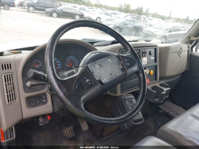 International 4000 4300 Image 17