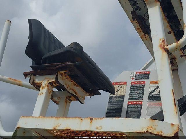 International 4000 4300 Image 9