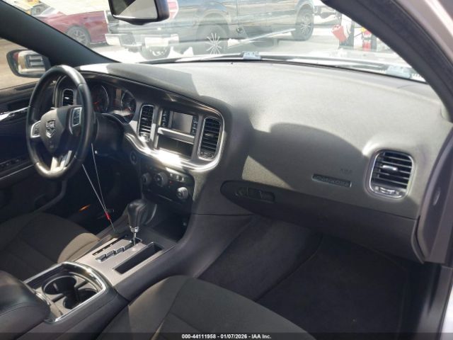 Dodge Charger Se Image 3