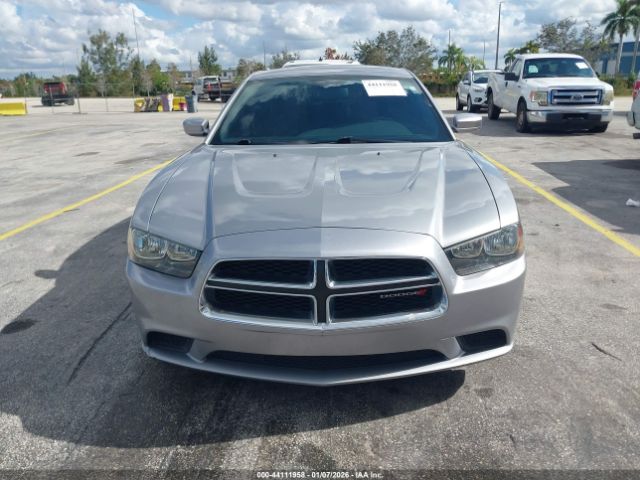 Dodge Charger Se Image 4