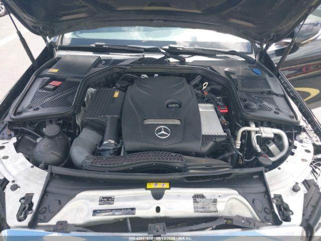 Mercedes-Benz C-Class Luxury 4matic Image 10