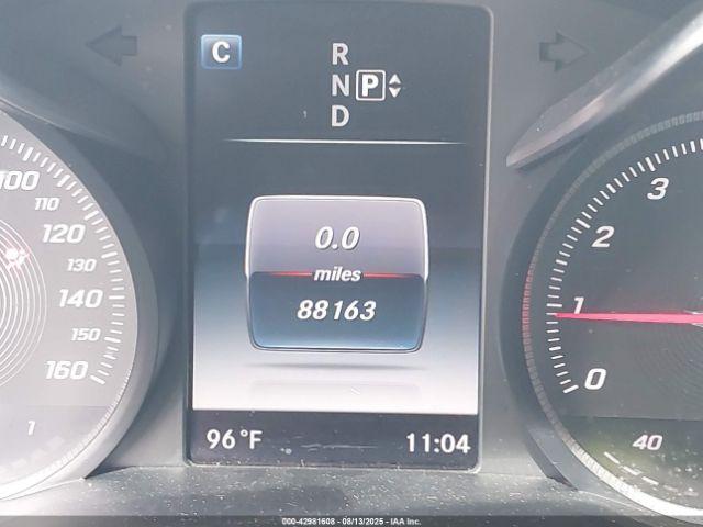 Mercedes-Benz C-Class Luxury 4matic Image 14