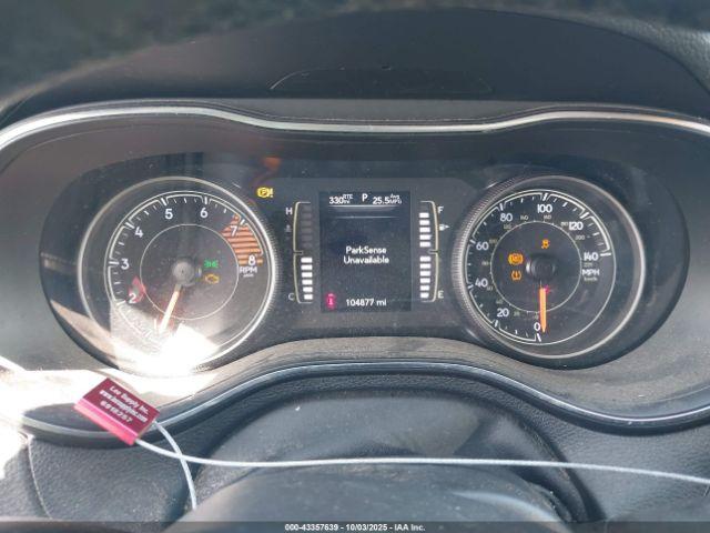 Jeep Cherokee Upland 4x4 Image 6