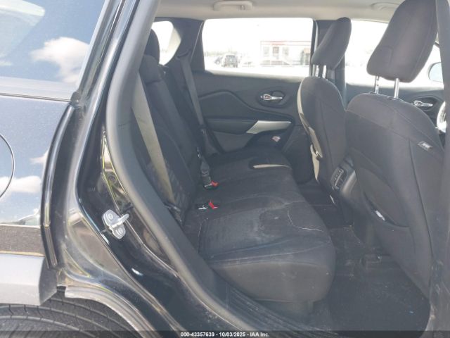 Jeep Cherokee Upland 4x4 Image 16