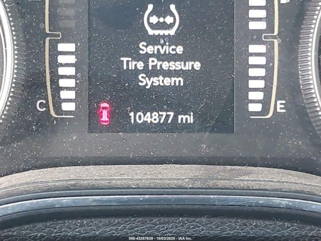 Jeep Cherokee Upland 4x4 Image 13