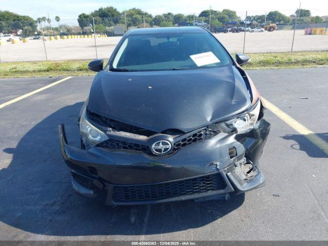Scion iM Image 11
