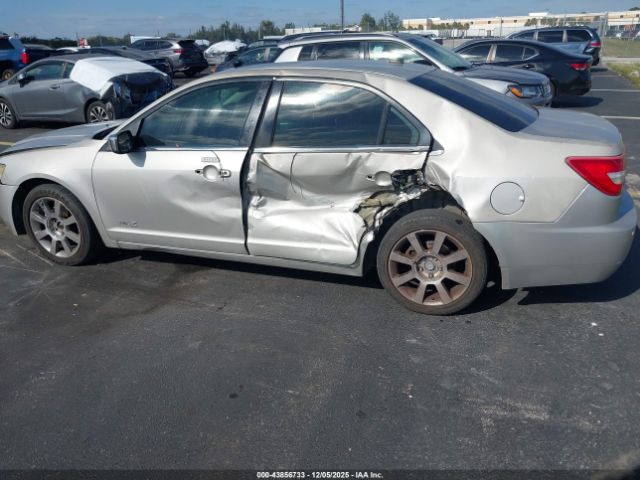 Lincoln MKZ Image 16