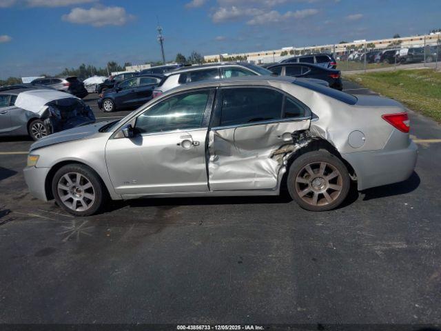 Lincoln MKZ Image 10