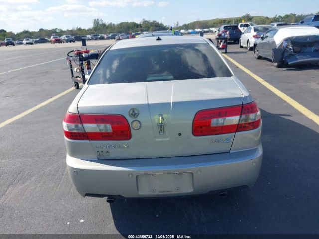 Lincoln MKZ Image 15