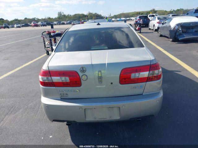 Lincoln MKZ Image 15
