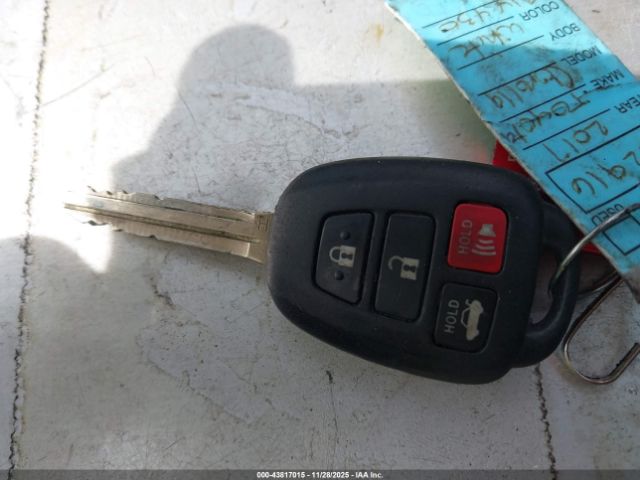 Toyota Corolla Le Image 8