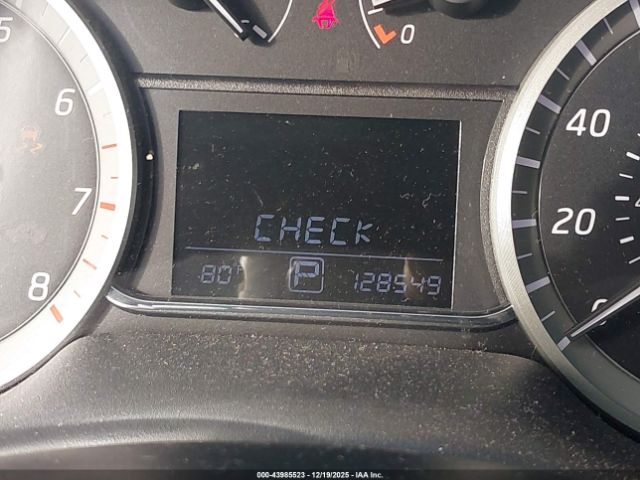 Nissan Sentra Image 13