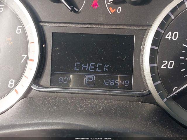 Nissan Sentra Image 13