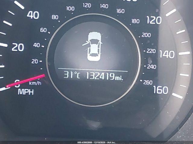 Kia Optima Lx Image 12