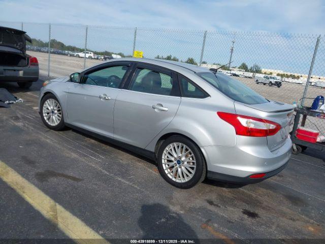 Ford Focus Titanium Image 8