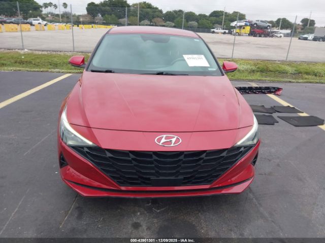 Hyundai ELANTRA Sel Image 13