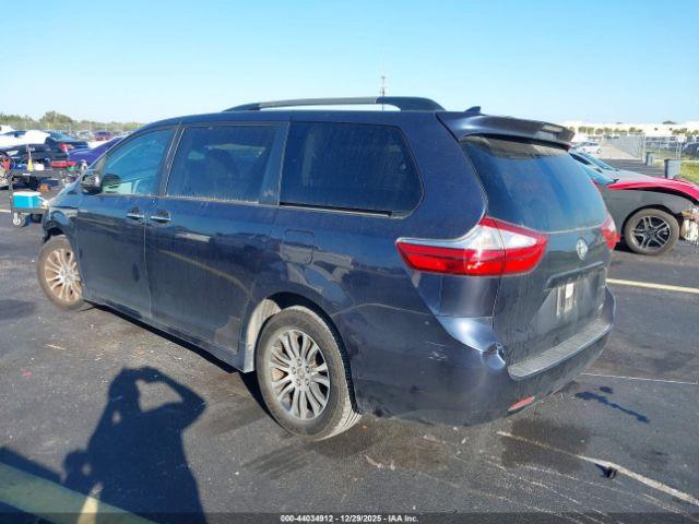 Toyota Sienna Xle 8 Passenger Image 5