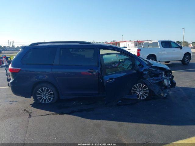 Toyota Sienna Xle 8 Passenger Image 13