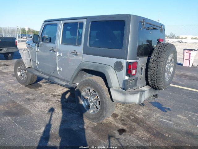 Jeep Wrangler Rubicon Image 7