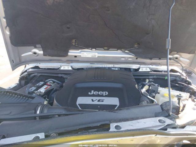 Jeep Wrangler Rubicon Image 10